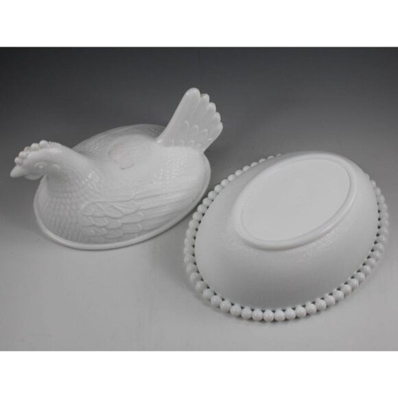 Vintage White Milk Glass Hen On Nest Covered Dish - Picture 5 of 6